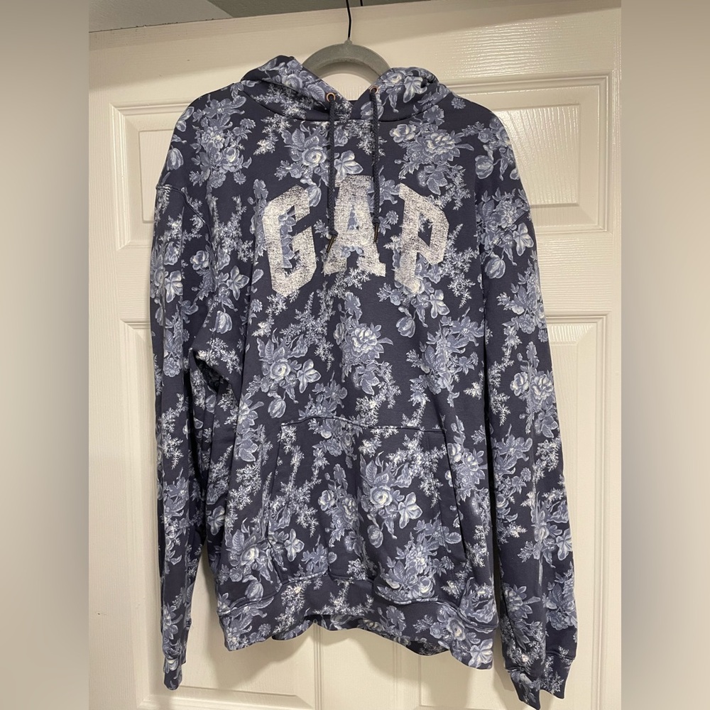 GAP X Loveshackfancy Blue and White Floral Knit Sweatshirt oversized